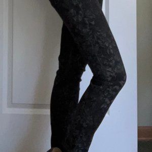 7 For All Man Kind Size 31 Print Jean Classy gray on charcoal background